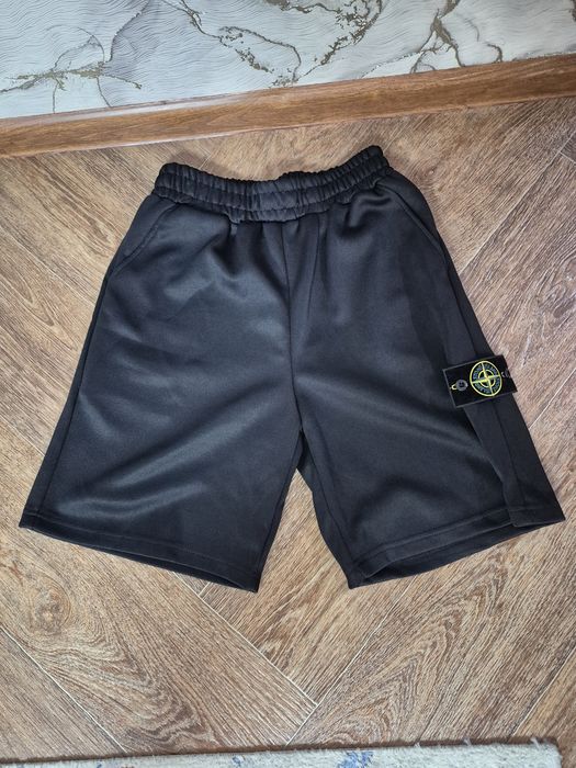 Продам шорты Stone Island