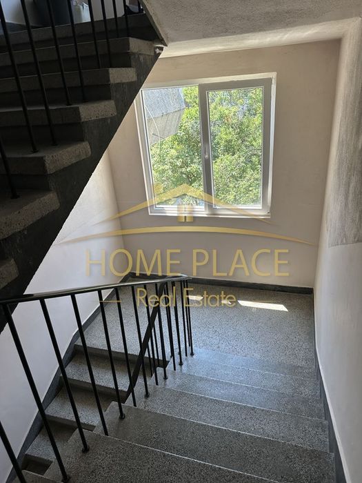 Продава се Тристаен апартамент в Варна, Централна поща - 133 кв.м за 1346 €/кв.м - Снимка #8