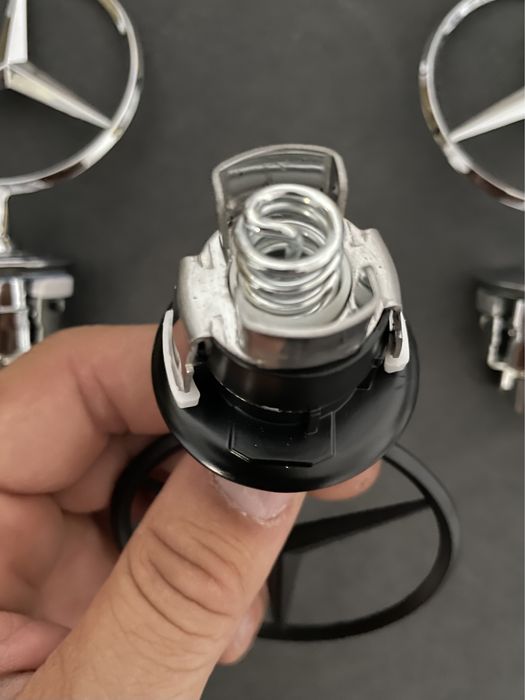 Emblema capota Mercedes argintiu negru mat metal stea 44mm Class C E S