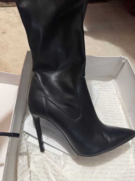 Eva Minge чизми на висок ток