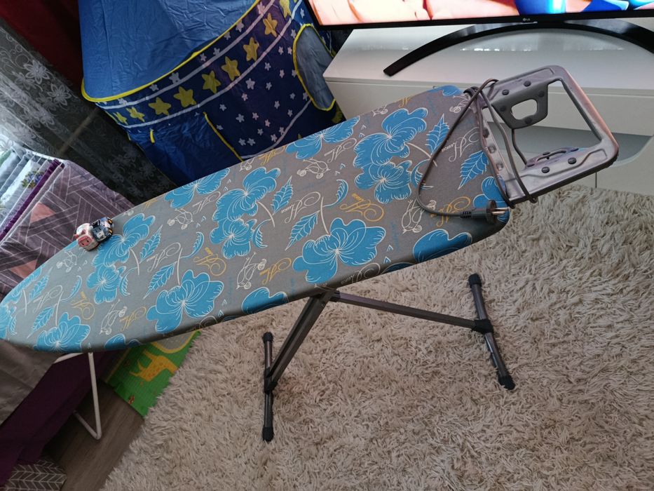 Продам гладильную доску.