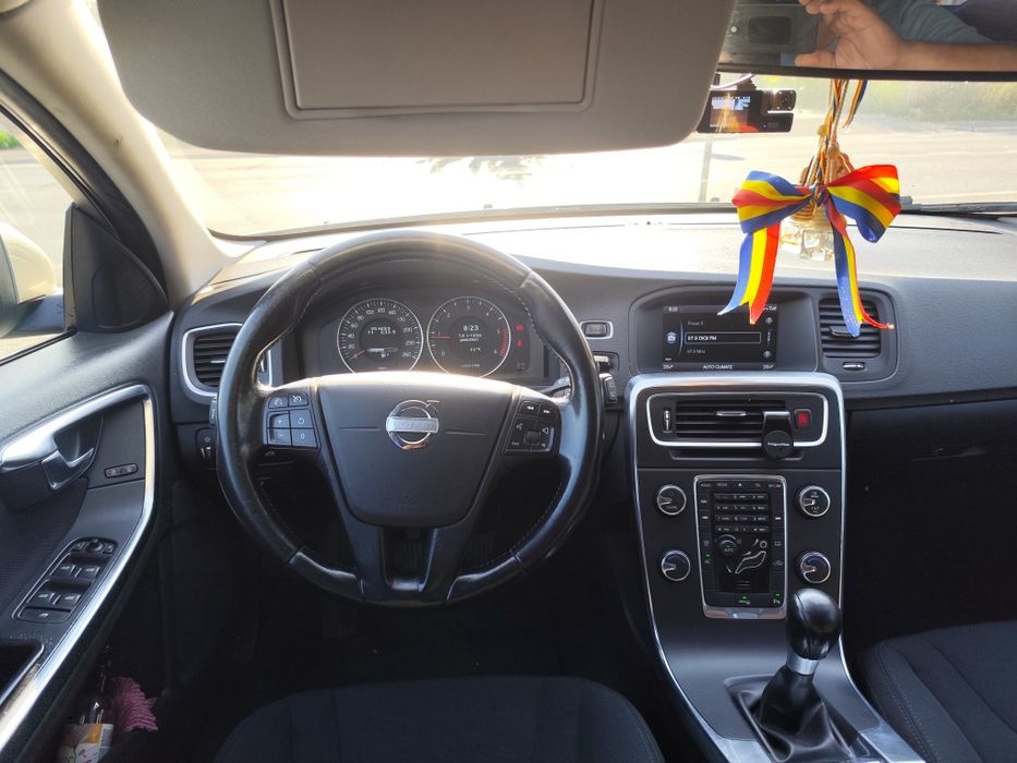 Vând Volvo v60 euro 5
