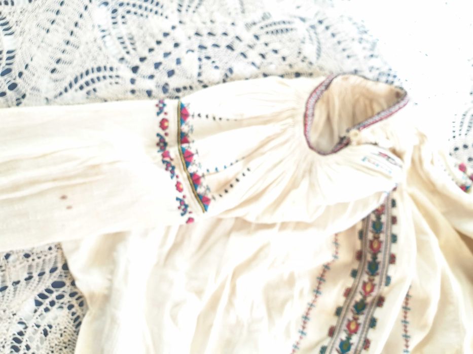 Автентични ризи  от народна носия