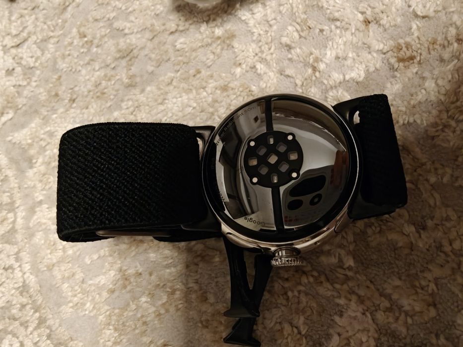 Vând smartwatch Google pixel watch 2