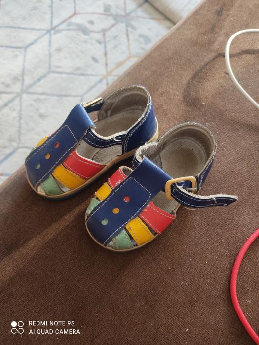 Сандали детские продам