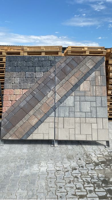 Montăm pavaj pentru curți,alei,parcări,etc.
