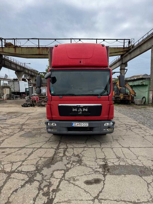 Autoutilitara MAN TGL 8.180