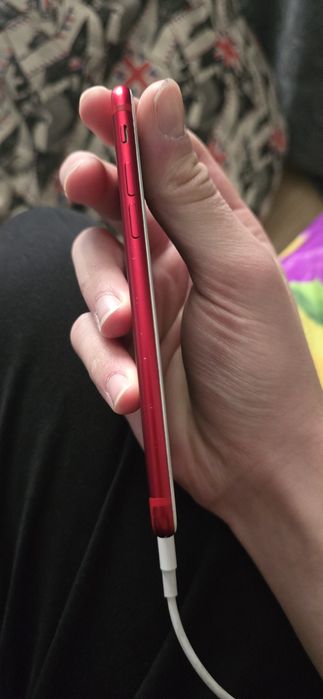 Продам или обменяю айфон 7 128