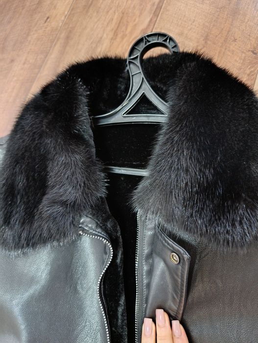 Продам новую куртку.