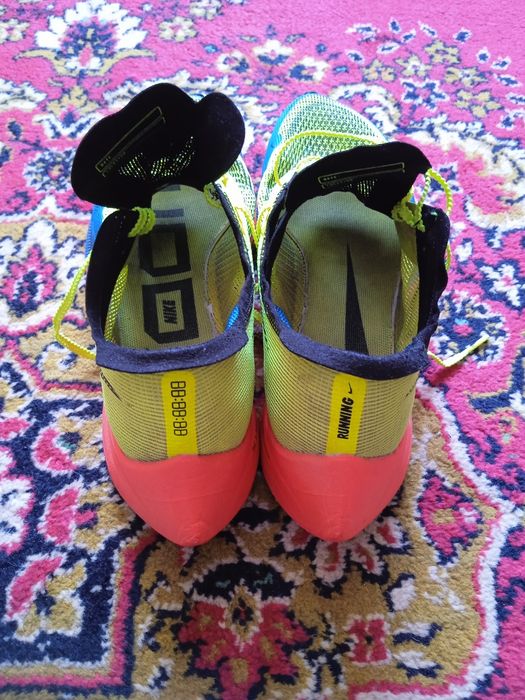 Беговые кроссовки Nike