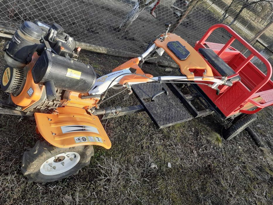 Motocultor cu remorca si accesorii nou