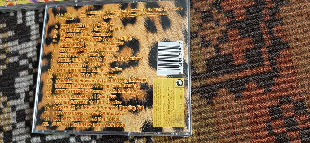 CD, DVD дискове, музика, филми