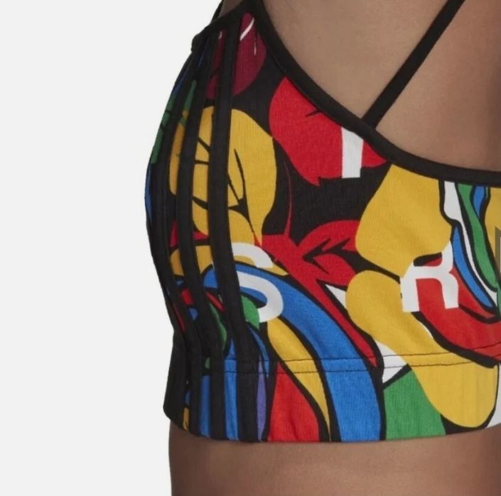 Цветен кроп-топ Adidas