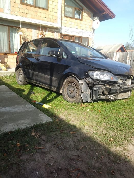 Dezmembrez golf 5 plus 1.9bls