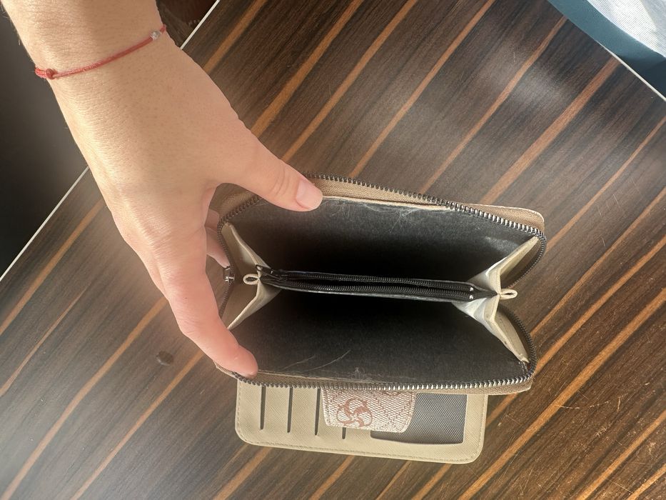 Дамско портмоне