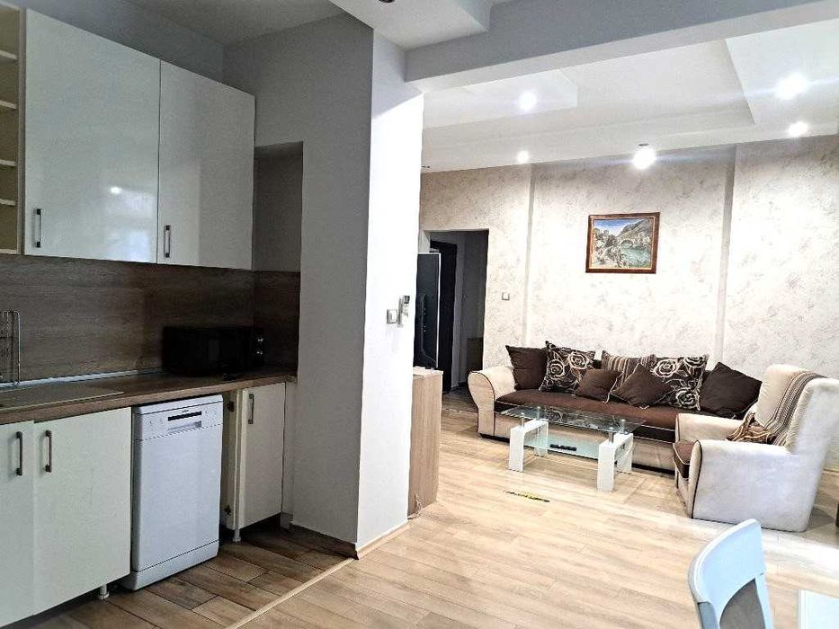Продава се Тристаен апартамент в София, Център - 80 кв.м за 4250 €/кв.м - Снимка #4