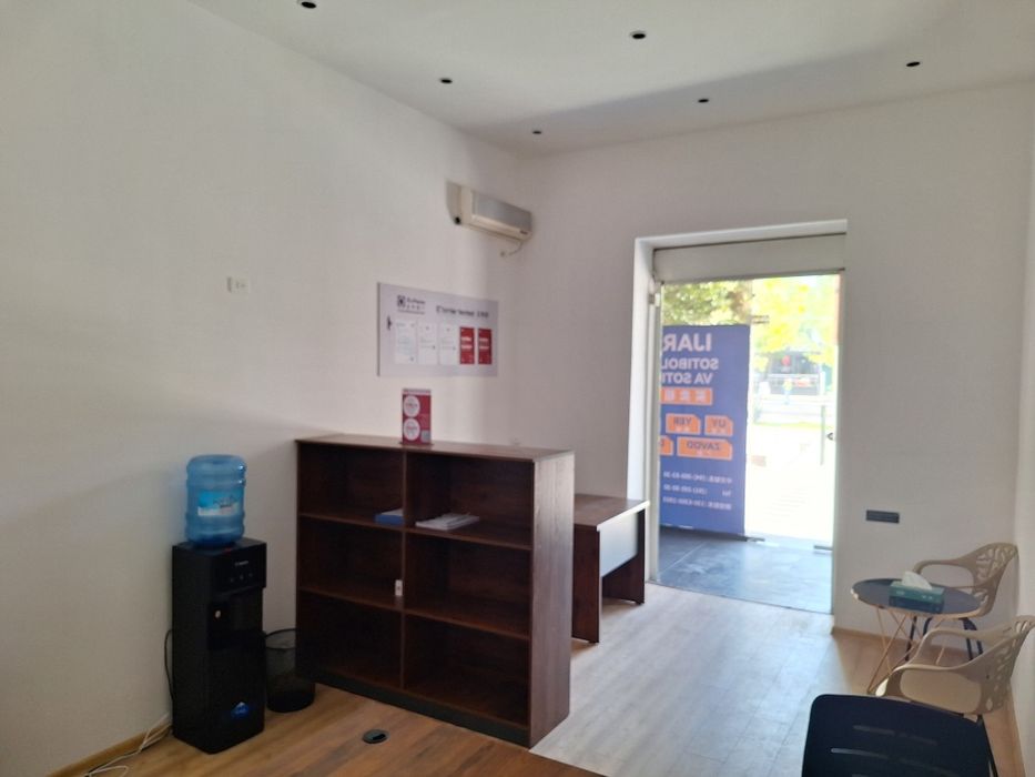 Сдаётся помещение по ул Шота Руставели (аския базар).