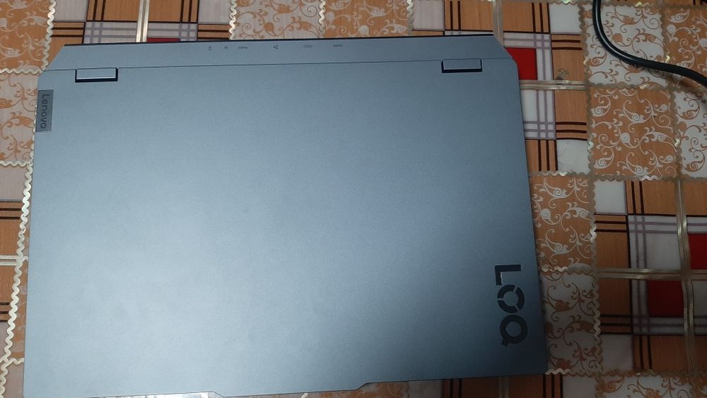 Ноутбук Lenovo LOQ 15IRX9