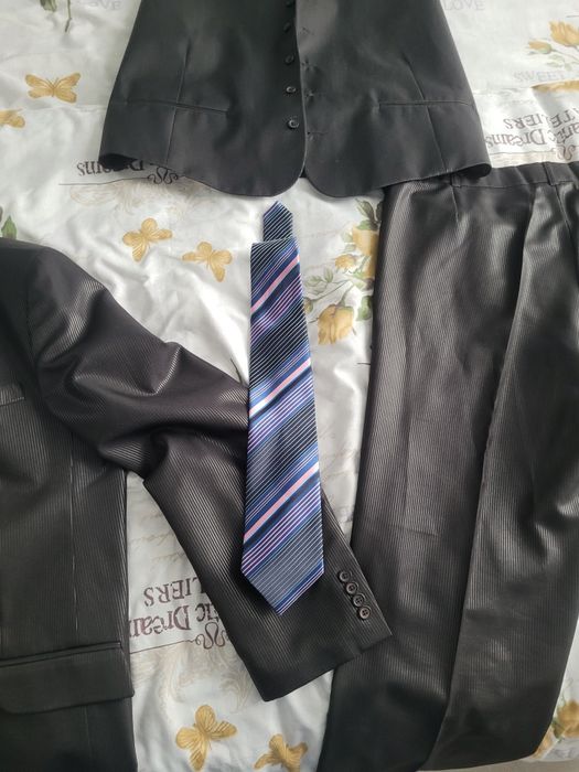 Vand costum barbatesc 3 piese