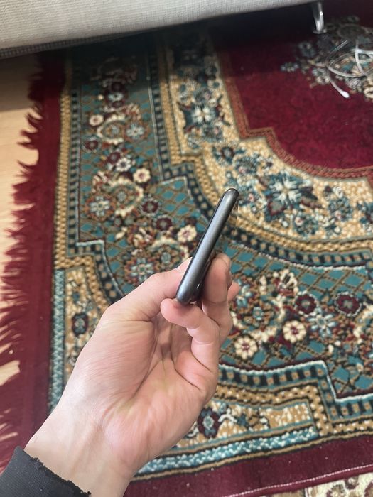 iPhone 11 black 128 гб