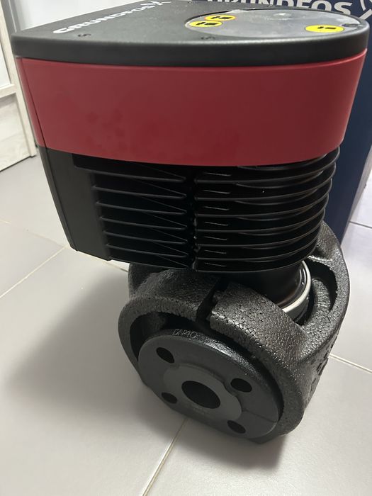 Pompa circulatie elctronica Grundfos Magna 1 , model 40-120 F 250