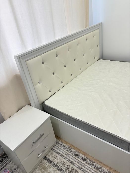 Спальный кровать