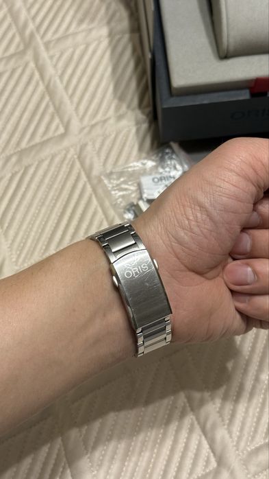 Oris Auqis Date 43.5 mm