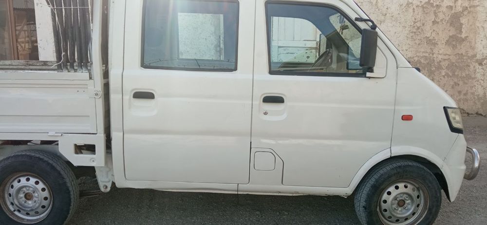 Changan yuk tashish avtomobili sotiladi