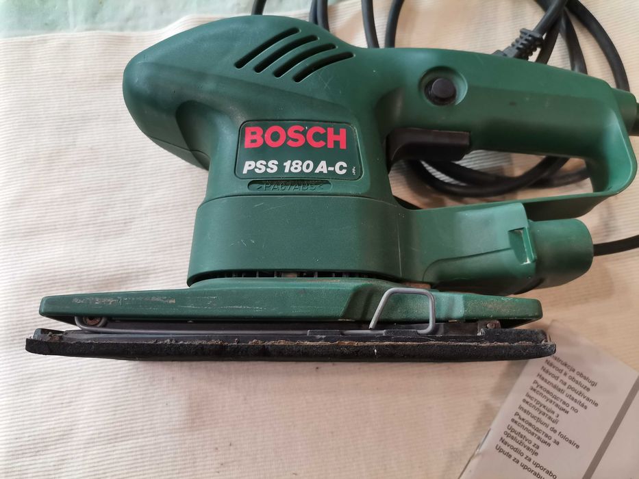 Три ел.машини (ренде,шлайфмашина и оберфреза)