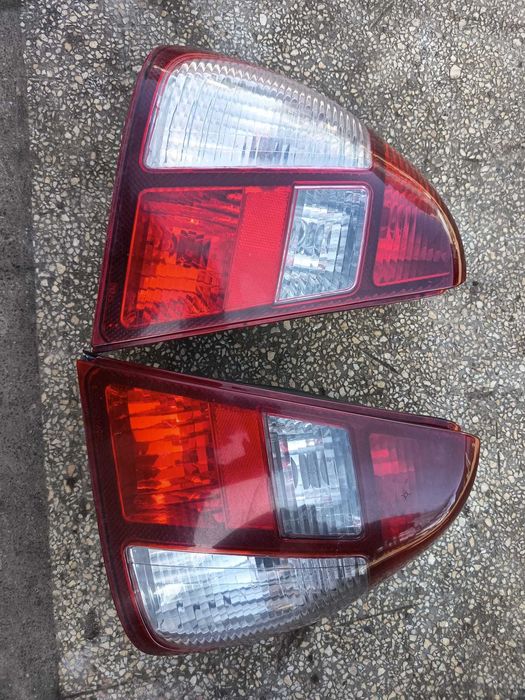 Lampa Spate Renault Symbol/Thalia partea stanga/dreapta