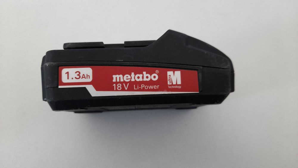 acumulatori bosch si  metabo 18v