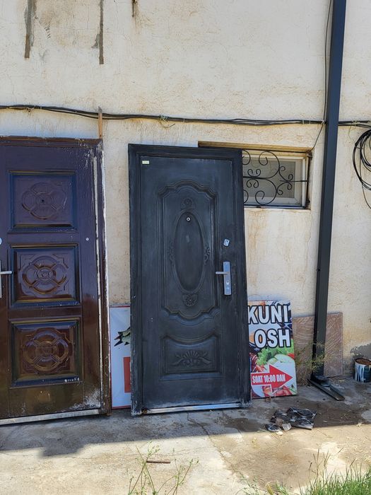 Timir eshik srochno sotiladi