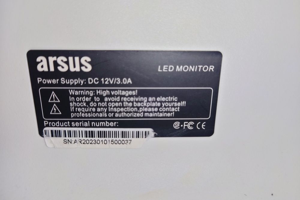 Монитор Arsus с дефектом