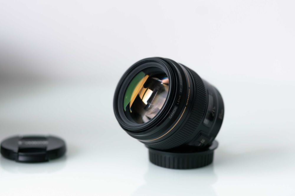 Canon 85mm f 1.8 USM impecabil, sharp, vand sau schimb