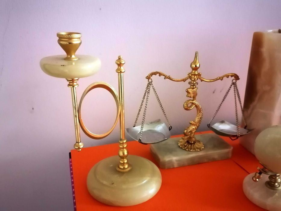 Уникално Красив Колекционерски Комплект От Оникс И Позлата