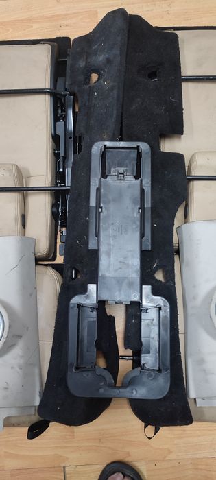 Set scaune 5-6 Land Rover Discovery 4 (al 3 lea rand de scaune)