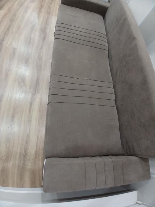 Продам Диван для реставрации