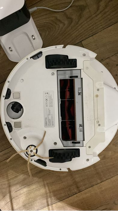 Продам робот пылесос Roborock S5 max