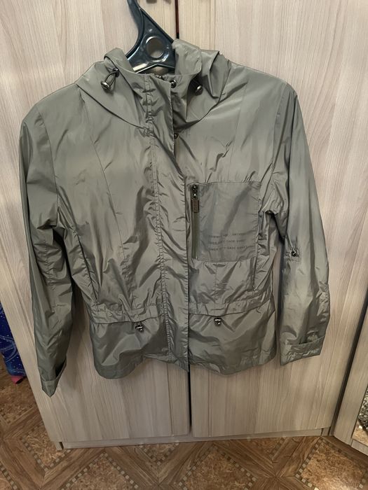 Женская ветровка