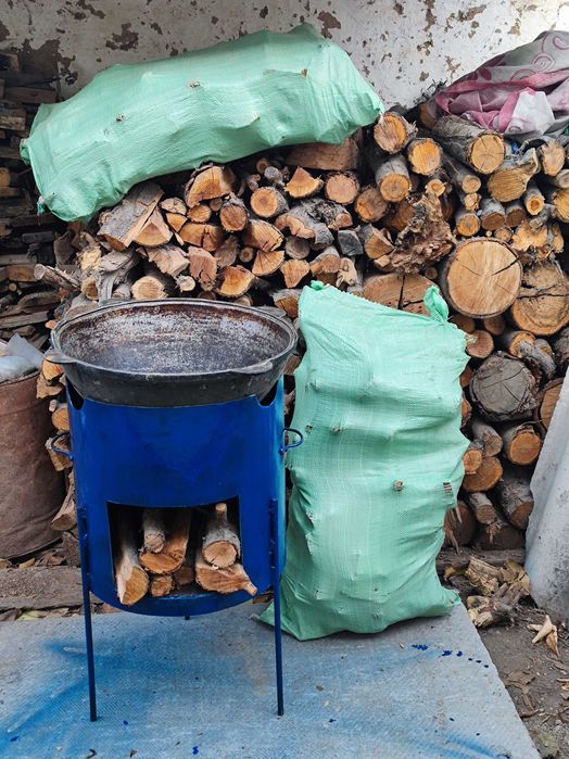 Продаются дрова  фруктовые в мешках