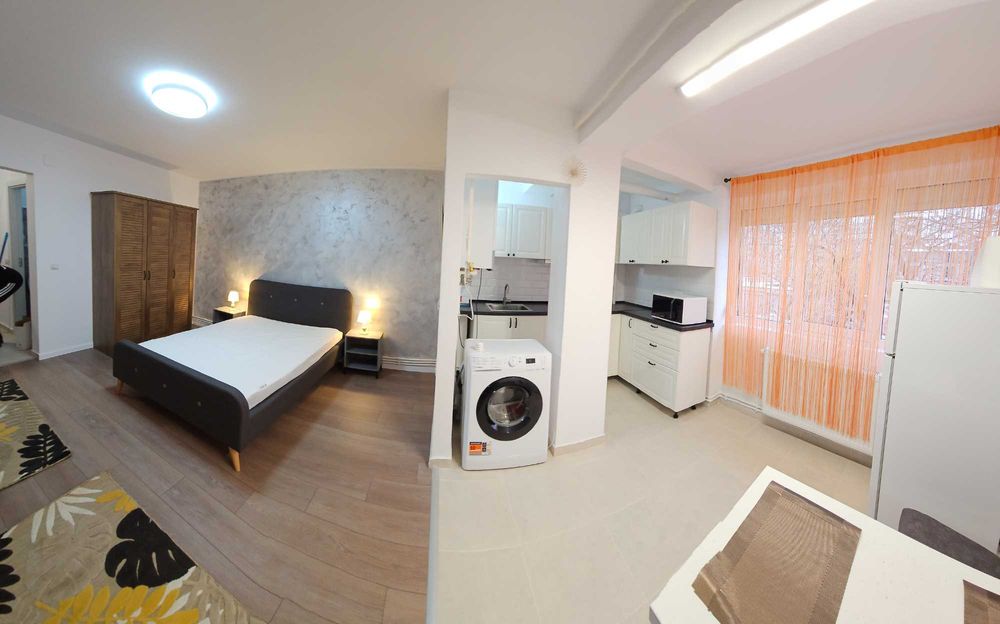 Garsoniera  Mazepa,  G uri etaj 1 , Precista