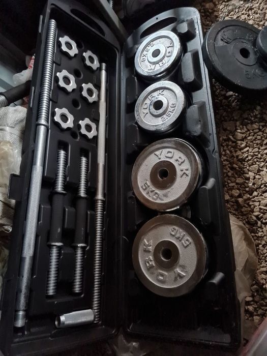 Отдaм даpoм гантели