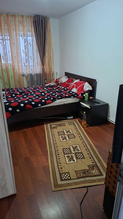 Vand apartament Slatina zona Acr 74 mp