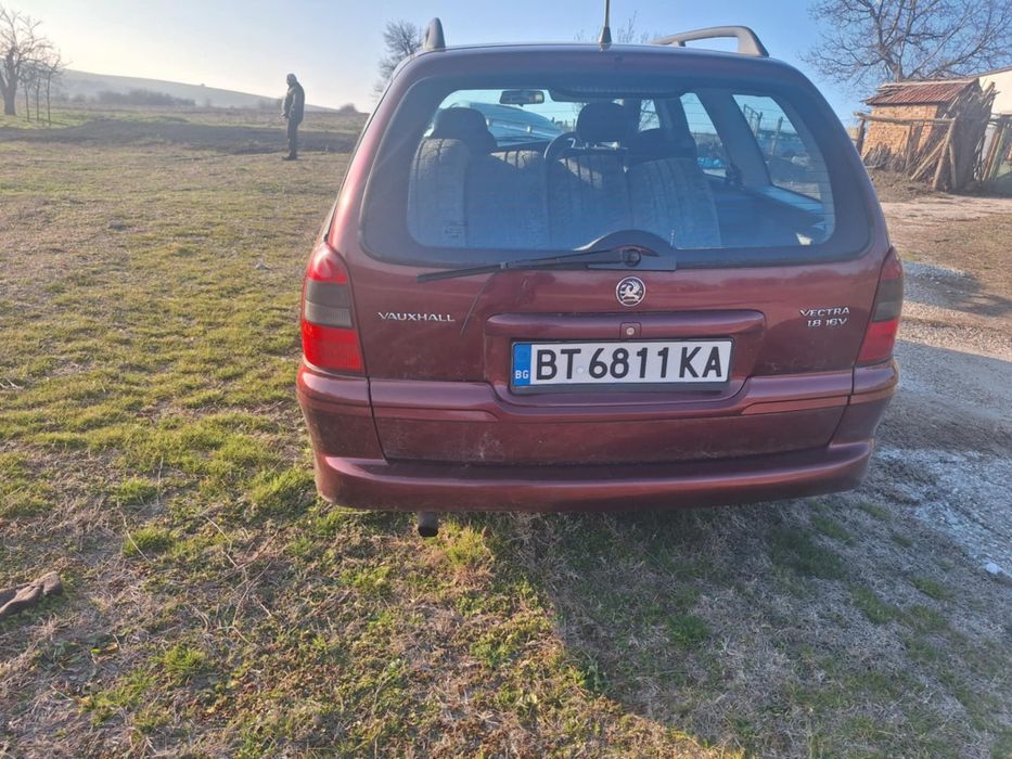 Opel vectra  1.8 116к.с