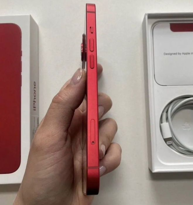 Айфон 13 в отличном состоянии