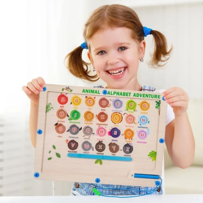 Нови играчки -работна маса,количка ,тамаготче,дъска,Телефон,пистолет