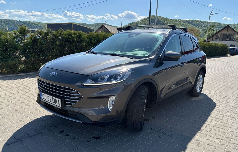 FORD Kuga 2021 — imagine 2