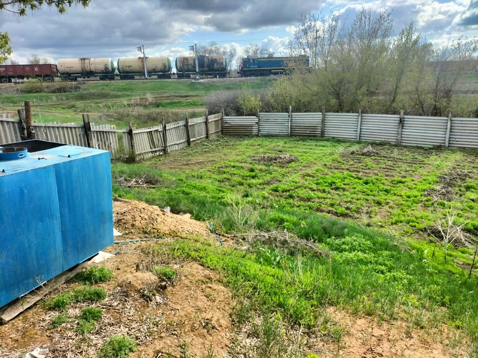 Дом с участком в посёлке