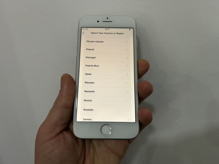 Iphone 8, White, pentru piese/recarosare
