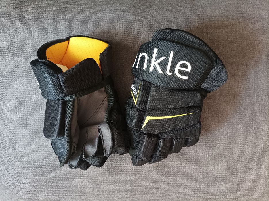 Краги, перчатки хоккейные